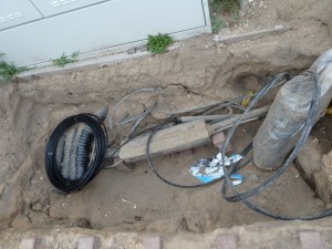 Kabel am Kabelverzweiger/Outdoor-DSLAM